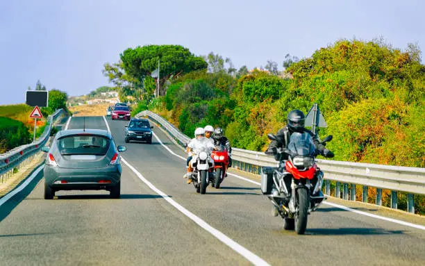 Motos reinam nos domicílios (Foto: Reprodução / iStock)