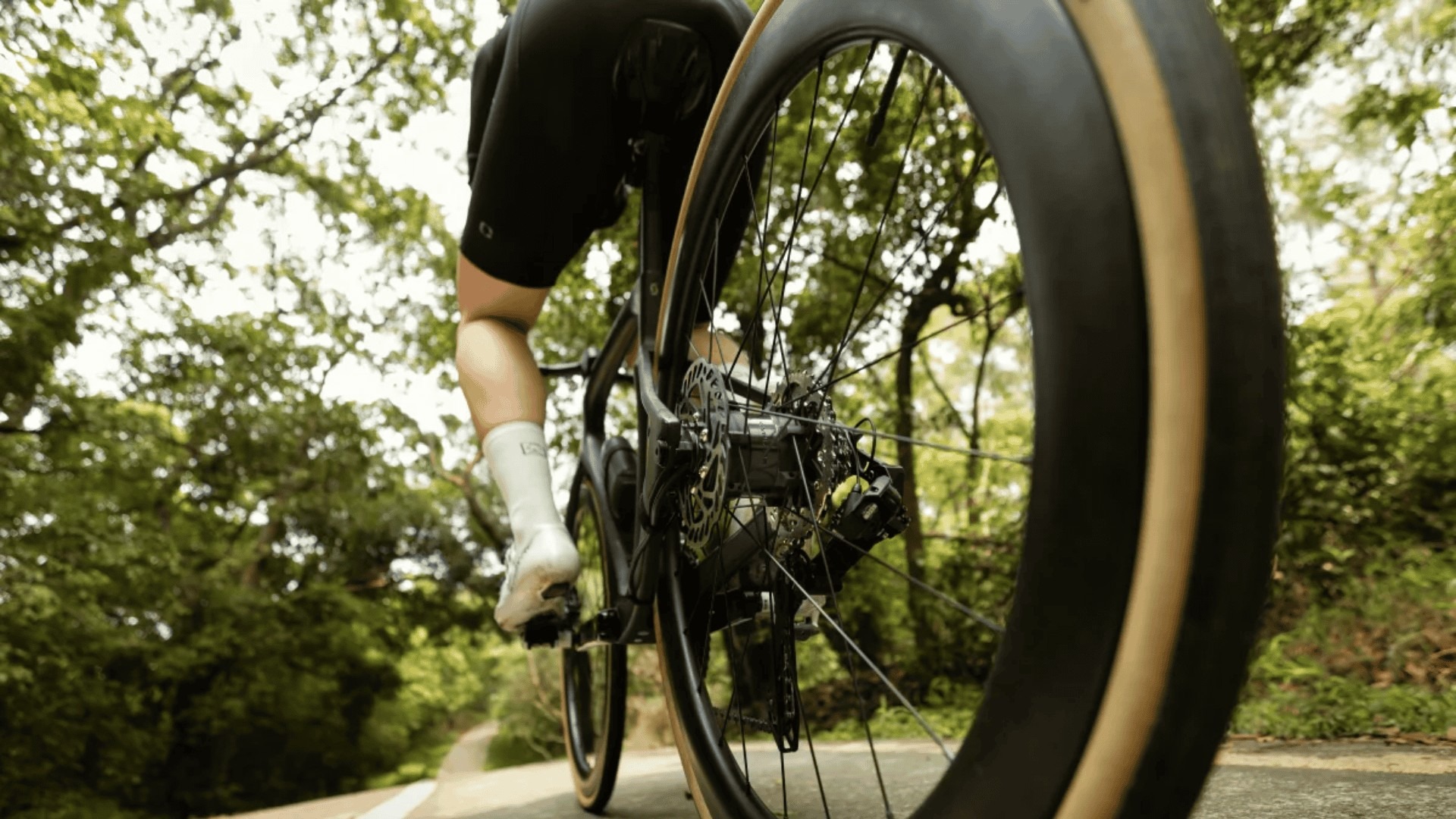 O kit aparece como alternativa a compra de bikes elétricas completas - Imagem: Cyplore