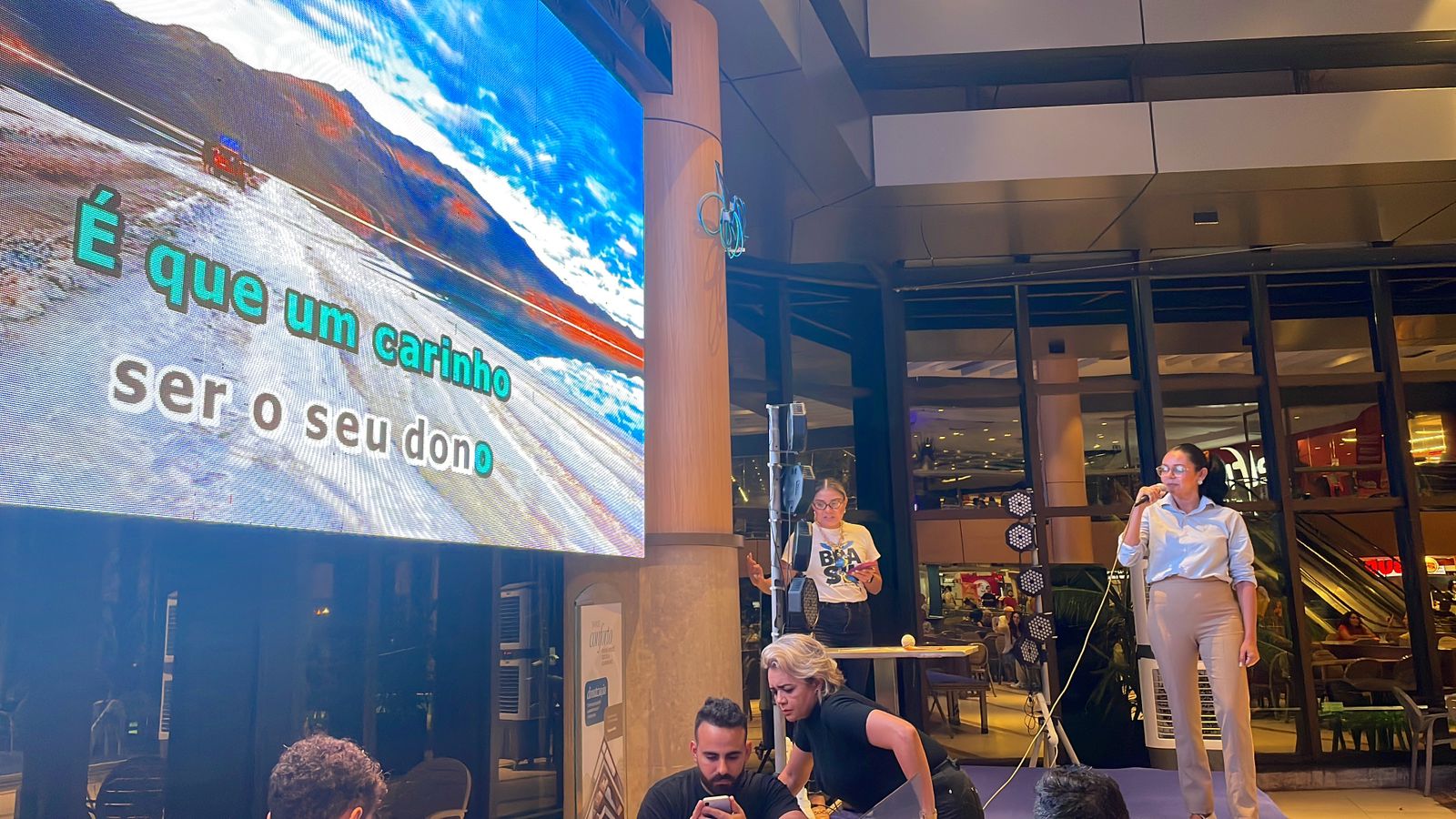 MAG Shopping promove noites de karaokê (Foto: Divulgação)
